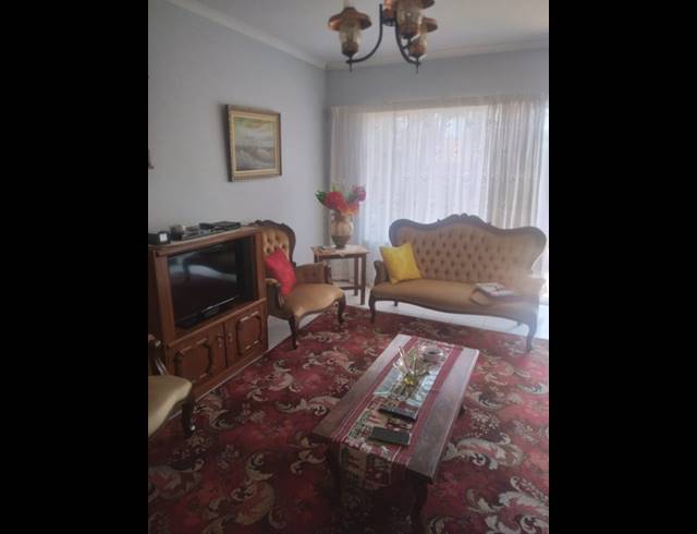 3 BEDROOM TOWNHOUSE FOR SALE IN THE ORCHARDS